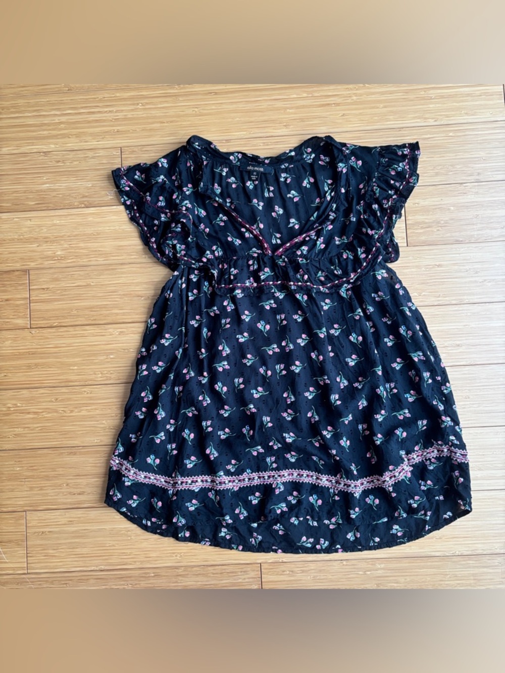 Ella Moss Anthropologie black embroidered floral babydoll top